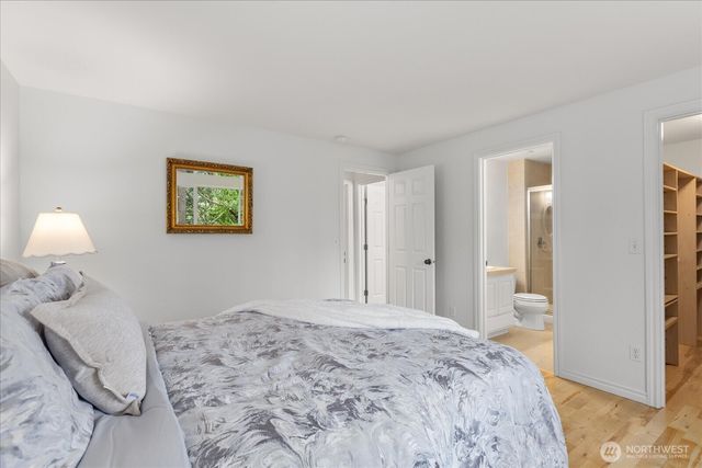 21318 Pioneer Way, Edmonds, WA 98026