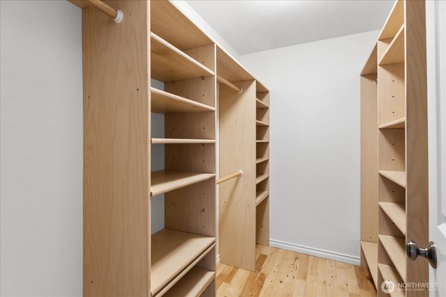 21318 Pioneer Way, Edmonds, WA 98026