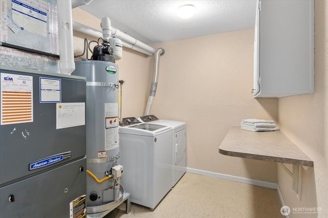 21318 Pioneer Way, Edmonds, WA 98026