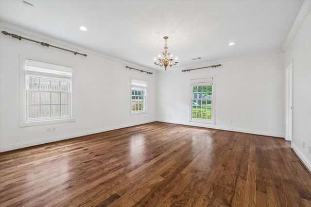 5210 Meadow Lake Lane, Houston, TX 77056