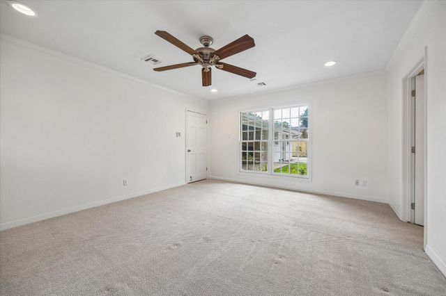 5210 Meadow Lake Lane, Houston, TX 77056
