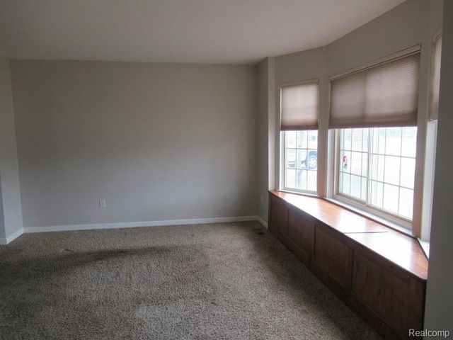 43120 Chaucer Drive, Sterling Heights, MI 48313