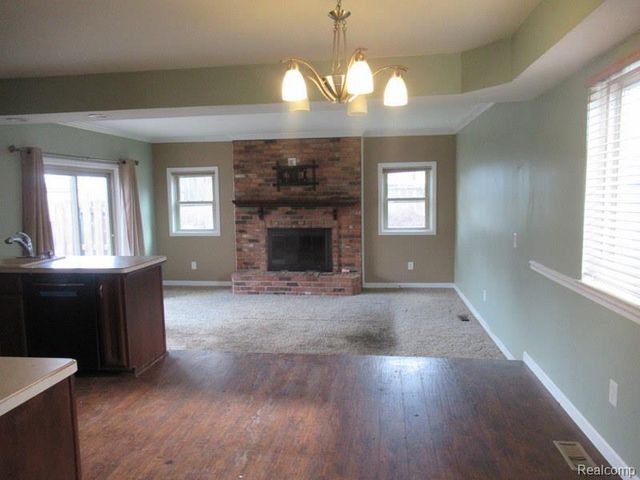 43120 Chaucer Drive, Sterling Heights, MI 48313