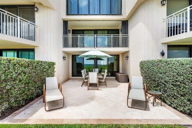 2155 S Ocean Boulevard 7, Delray Beach, FL 33483