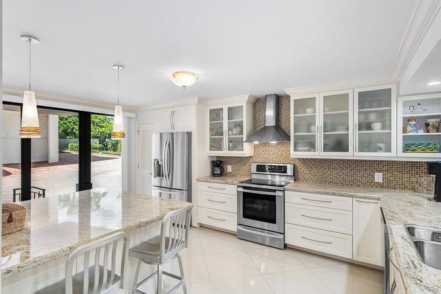2155 S Ocean Boulevard 7, Delray Beach, FL 33483