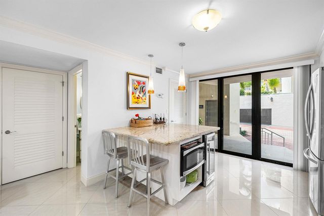 2155 S Ocean Boulevard 7, Delray Beach, FL 33483