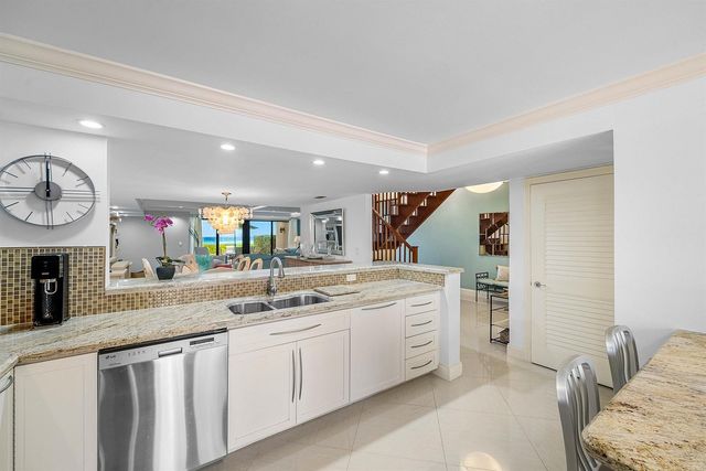 2155 S Ocean Boulevard 7, Delray Beach, FL 33483