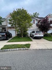 196 CHANCELLOR DR, Woodbury, NJ 08096