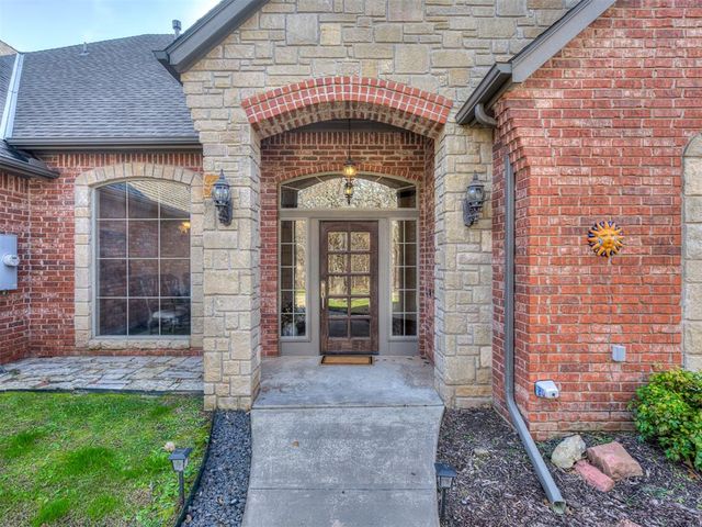 7400 Tangle Vine Drive, Edmond, OK 73034