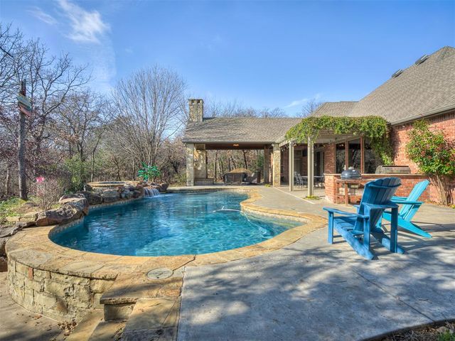 7400 Tangle Vine Drive, Edmond, OK 73034