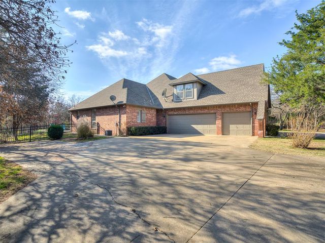 7400 Tangle Vine Drive, Edmond, OK 73034