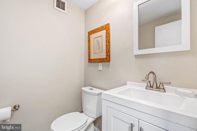 4100 CATHEDRAL AVENUE PH9, Washington, DC 20016