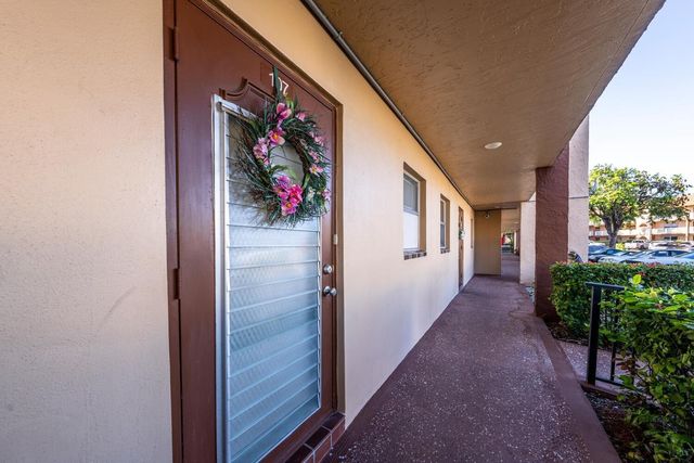 9281 Sunrise Lakes Boulevard 107, Sunrise, FL 33322
