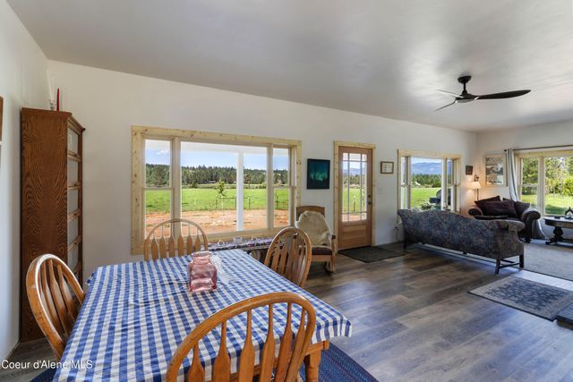 202 Elizabeth Ln, Athol, ID 83801