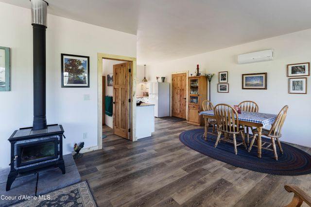 202 Elizabeth Ln, Athol, ID 83801
