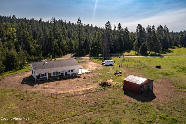 202 Elizabeth Ln, Athol, ID 83801