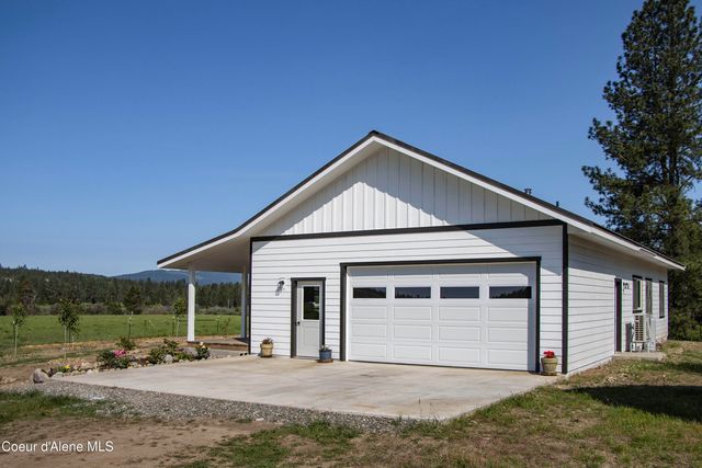 202 Elizabeth Ln, Athol, ID 83801