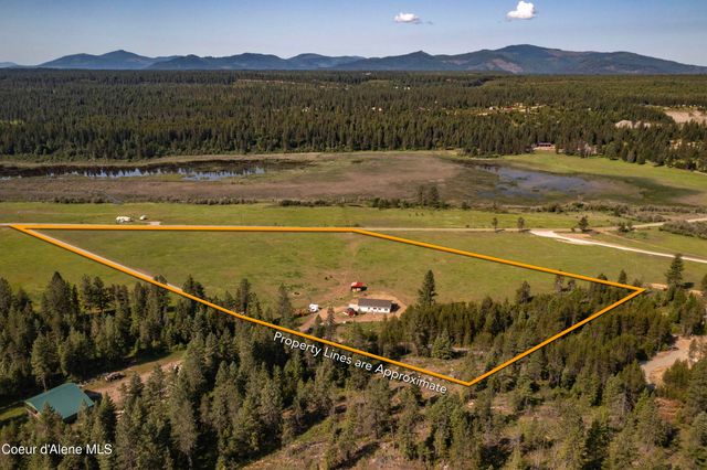 202 Elizabeth Ln, Athol, ID 83801