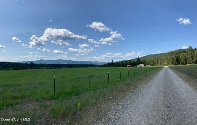 202 Elizabeth Ln, Athol, ID 83801