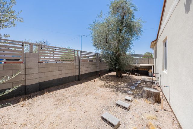 4001 N 15th Avenue B, Phoenix, AZ 85015