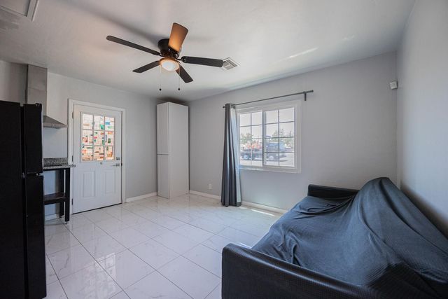 4001 N 15th Avenue B, Phoenix, AZ 85015