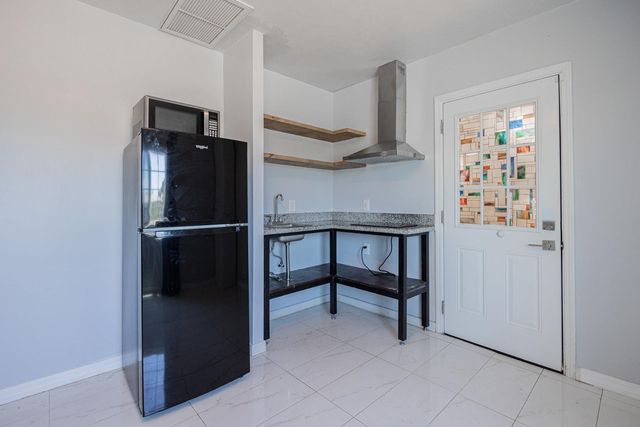 4001 N 15th Avenue B, Phoenix, AZ 85015