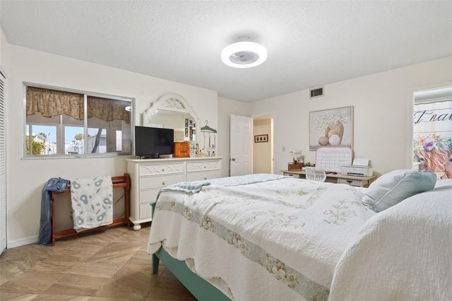 250 ROSERY ROAD NW 351, Largo, FL 33770