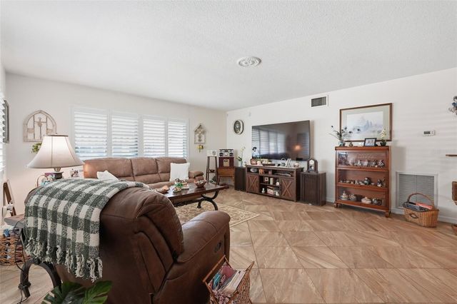 250 ROSERY ROAD NW 351, Largo, FL 33770