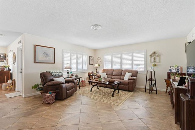 250 ROSERY ROAD NW 351, Largo, FL 33770