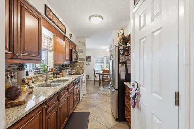 250 ROSERY ROAD NW 351, Largo, FL 33770