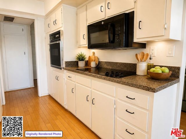 11656 Montana Avenue 302, Los Angeles, CA 90049