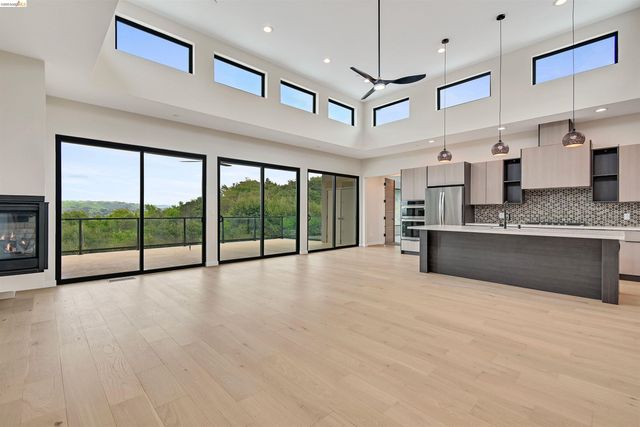 8 North Rancho Ct., Pinole, CA 94803