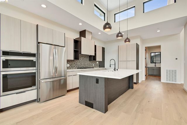 8 North Rancho Ct., Pinole, CA 94803