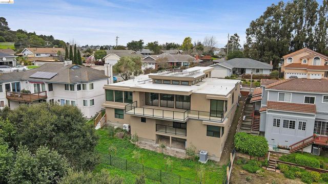 8 North Rancho Ct., Pinole, CA 94803