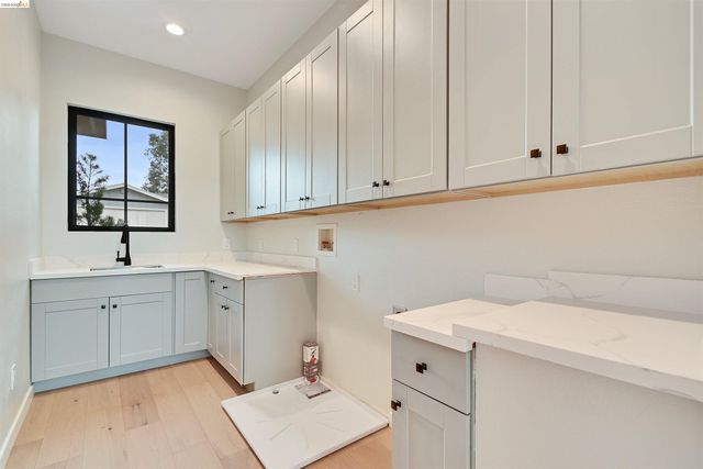 8 North Rancho Ct., Pinole, CA 94803