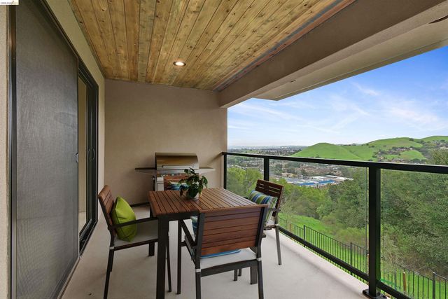 8 North Rancho Ct., Pinole, CA 94803