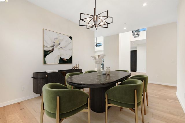 8 North Rancho Ct., Pinole, CA 94803