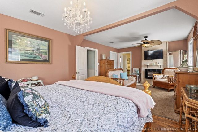 210 Maple, Colbert, OK 74733