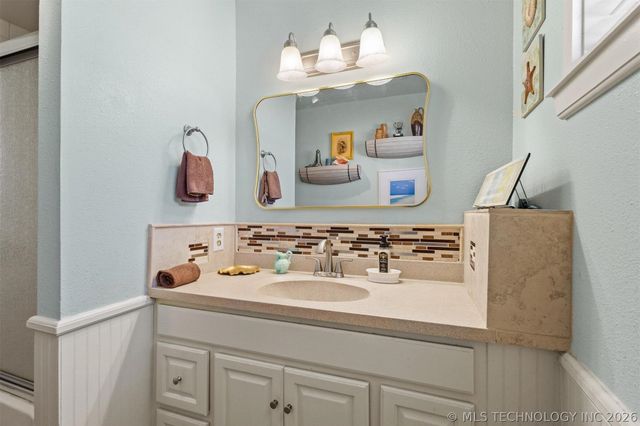 210 Maple, Colbert, OK 74733