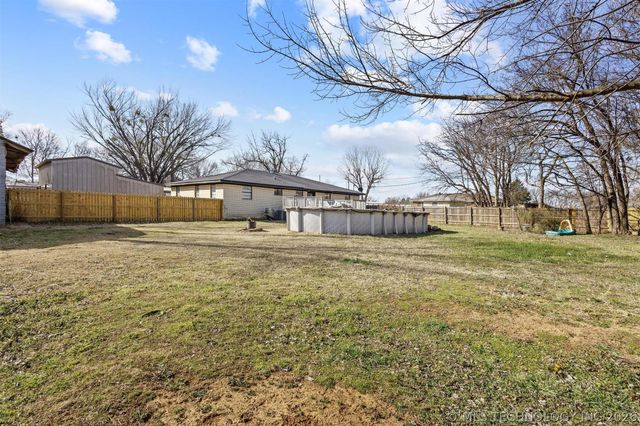 210 Maple, Colbert, OK 74733