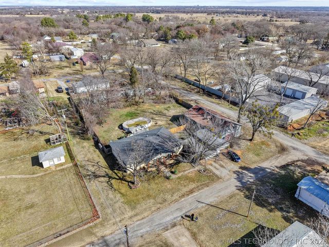 210 Maple, Colbert, OK 74733
