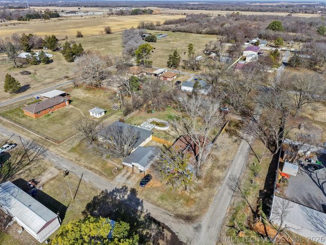 210 Maple, Colbert, OK 74733