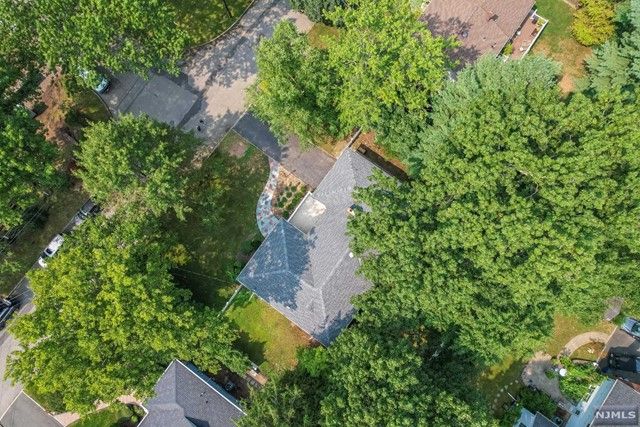 954 Phyllis Lane, Oradell, NJ 07649