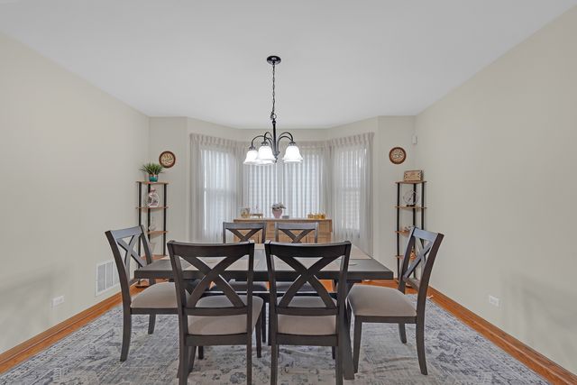 265 Biscayne Street, Bloomingdale, IL 60108
