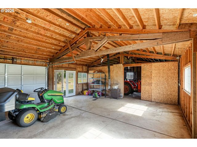 41036 STAYTON SCIO Rd Se, Stayton, OR 97383