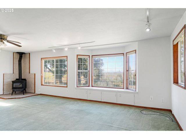 41036 STAYTON SCIO Rd Se, Stayton, OR 97383