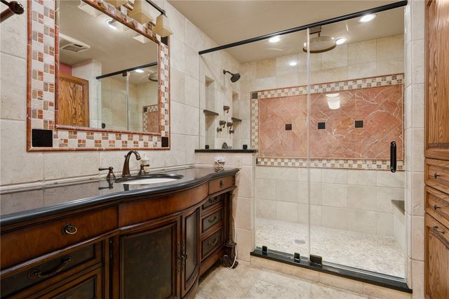 5914 Parkland Dr, Corpus Christi, TX 78413