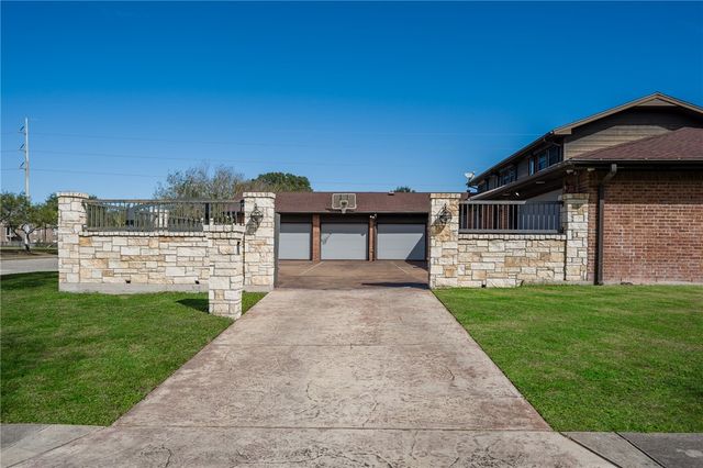 5914 Parkland Dr, Corpus Christi, TX 78413
