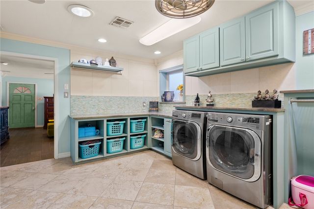 5914 Parkland Dr, Corpus Christi, TX 78413