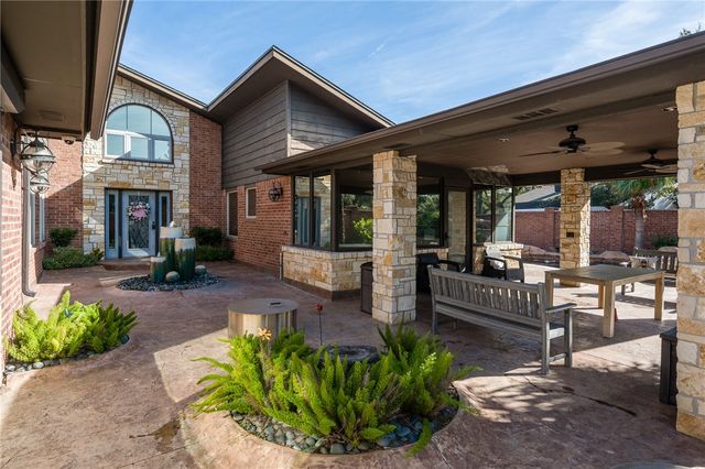 5914 Parkland Dr, Corpus Christi, TX 78413